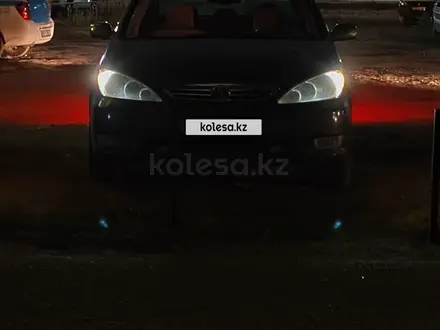 Toyota Camry 2005 года за 4 500 000 тг. в Актобе – фото 18