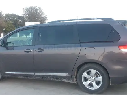 Toyota Sienna 2012 года за 10 000 000 тг. в Актау