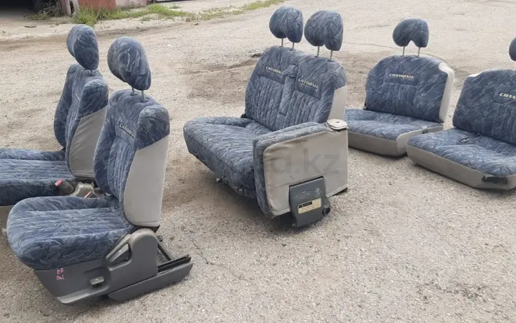 Комплект сидений на mitsubishi delica булка за 150 000 тг. в Алматы