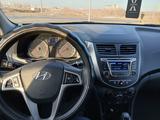 Hyundai Solaris 2015 года за 6 200 000 тг. в Астана – фото 2