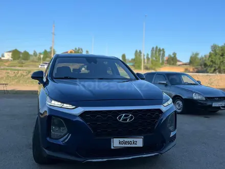 Hyundai Santa Fe 2019 года за 7 700 000 тг. в Актобе – фото 5
