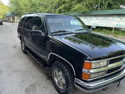 Chevrolet Tahoe 1995 года за 8 888 888 тг. в Алматы – фото 3