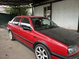 Volkswagen Vento 1994 года за 1 200 000 тг. в Есик – фото 2