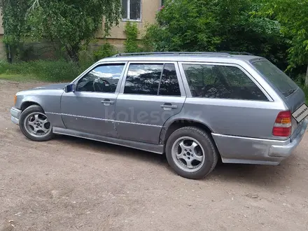 Mercedes-Benz E 230 1988 года за 900 000 тг. в Караганда