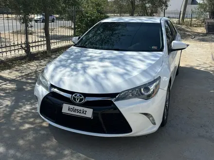 Toyota Camry 2017 года за 6 900 000 тг. в Актау