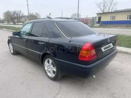 Mercedes-Benz C 180 1994 годаүшін2 100 000 тг. в Атбасар – фото 2