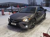 Toyota Camry 2018 годаүшін9 000 000 тг. в Актобе