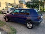 Volkswagen Golf 1996 года за 1 400 000 тг. в Есик – фото 3