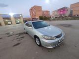 Toyota Camry 2004 годаүшін4 850 000 тг. в Актобе – фото 2