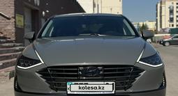 Hyundai Sonata 2022 года за 13 600 000 тг. в Астана – фото 2