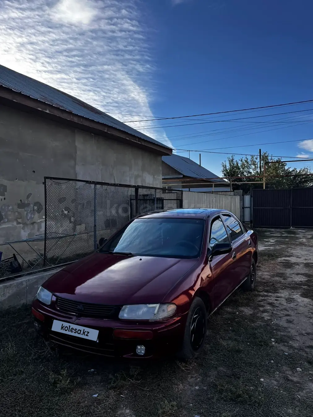 Mazda 323, 1996