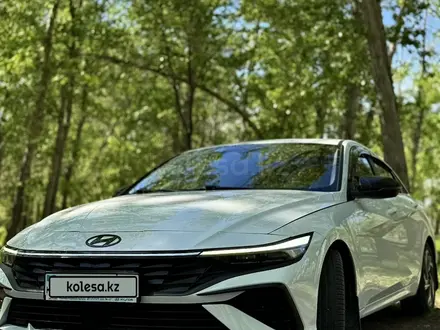 Hyundai Elantra 2024 года за 9 200 000 тг. в Караганда