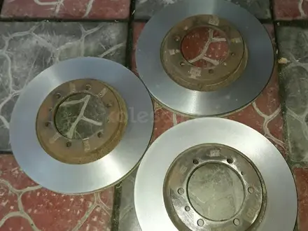 Тормозные диски за 15 000 тг. в Алматы