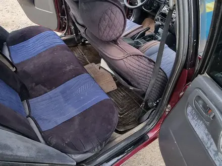 Toyota Carina E 1997 года за 1 300 000 тг. в Алматы – фото 9