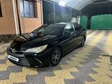 Toyota Camry 2017 годаfor11 155 103 тг. в Жанаозен – фото 4