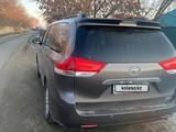 Toyota Sienna 2011 года за 14 000 000 тг. в Актобе – фото 4