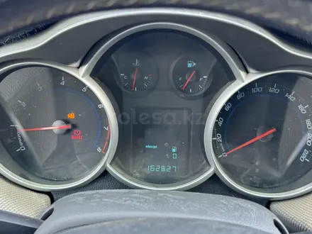 Chevrolet Cruze 2011 года за 4 500 000 тг. в Уральск – фото 9