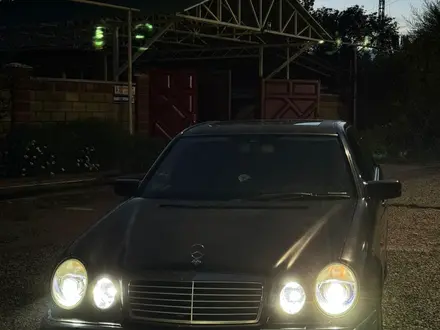 Mercedes-Benz E 320 1998 года за 4 000 000 тг. в Алматы – фото 9