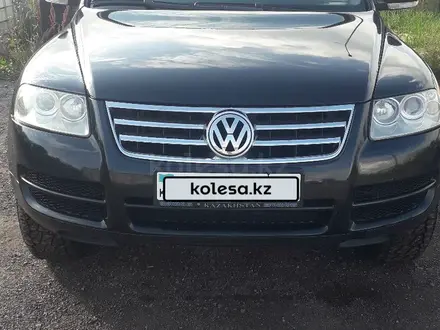 Volkswagen Touareg 2004 года за 4 500 000 тг. в Степногорск