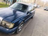 Mercedes-Benz E 230 1993 года за 630 000 тг. в Тараз – фото 2