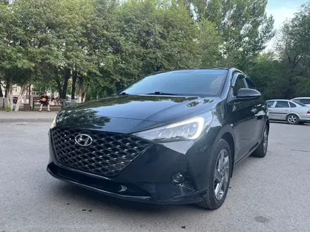 Hyundai Accent 2021 года за 7 500 000 тг. в Караганда – фото 3