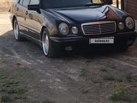 Mercedes-Benz E 320 1998 года за 4 000 000 тг. в Актау