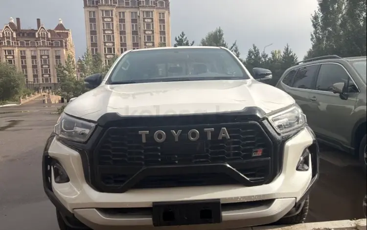 Toyota Hilux 2025 года за 33 200 000 тг. в Астана