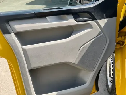 Volkswagen Transporter 2015 года за 11 800 000 тг. в Алматы – фото 16