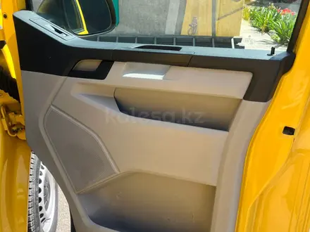 Volkswagen Transporter 2015 года за 11 800 000 тг. в Алматы – фото 17