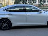 Lexus ES 250 2023 годаүшін26 000 000 тг. в Астана – фото 2