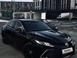 Toyota Camry 2023 года за 17 000 000 тг. в Атырау – фото 3