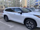 Toyota Highlander 2023 годаүшін27 000 000 тг. в Актау – фото 2