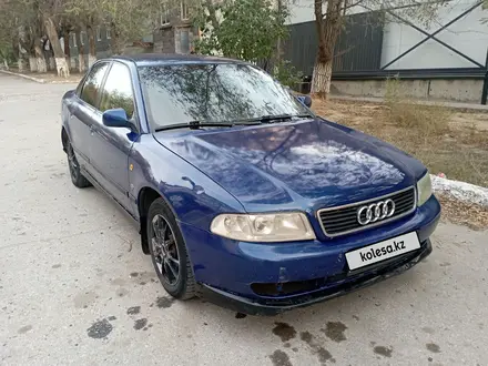 Audi A4 1997 года за 1 600 000 тг. в Актобе – фото 4