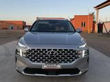 Hyundai Santa Fe 2021 года за 14 200 000 тг. в Астана – фото 3