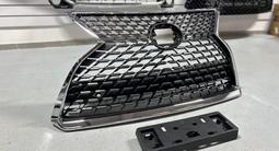 Решетка радиатора Toyota Lexus за 50 000 тг. в Алматы