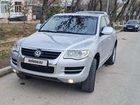 Volkswagen Touareg 2008 годаfor6 690 000 тг. в Шымкент