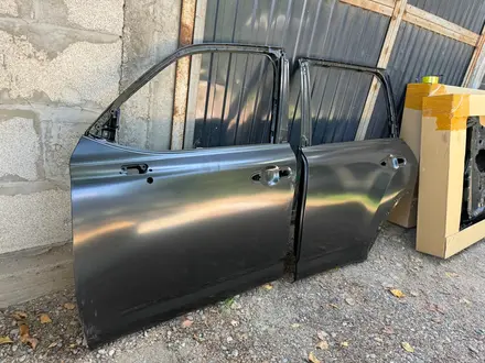 Двери на Lc 300 за 500 000 тг. в Алматы