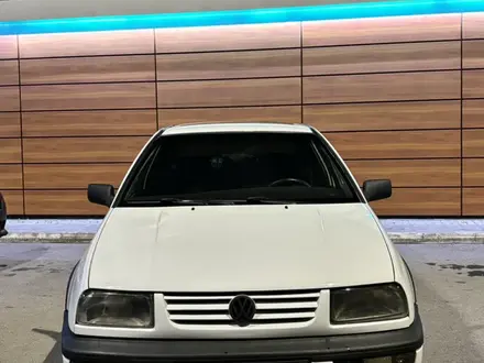 Volkswagen Vento 1992 года за 1 390 000 тг. в Караганда – фото 2