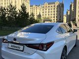 Lexus ES 250 2019 года за 18 500 000 тг. в Астана – фото 5