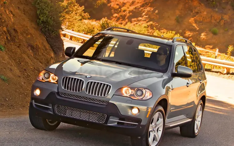 Стекла фар BMW X5 e70 за 23 000 тг. в Алматы