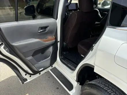 Toyota Land Cruiser 2023 года за 48 500 000 тг. в Актау – фото 4