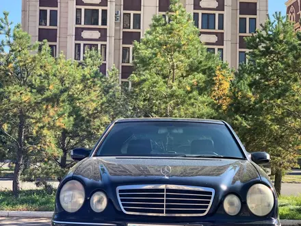 Mercedes-Benz E 320 2000 года за 4 550 000 тг. в Астана – фото 5