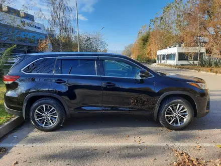 Toyota Highlander 2019 года за 20 000 000 тг. в Алматы – фото 4