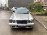 Mercedes-Benz E 200 2000 года за 3 000 000 тг. в Караганда – фото 2