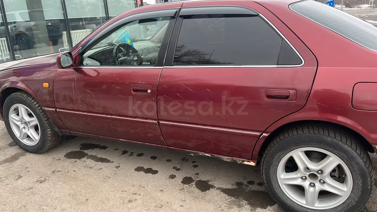 Toyota Camry, 1999