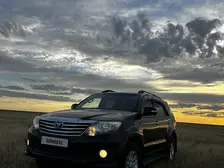 Toyota Fortuner, 2015