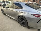 Toyota Camry 2020 года за 13 500 000 тг. в Актау – фото 5