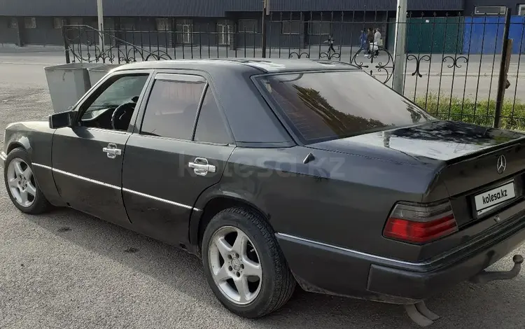 Mercedes-Benz E 260 1989 года за 1 100 000 тг. в Шымкент