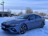 Hyundai Elantra 2023 года за 8 999 999 тг. в Уральск – фото 2