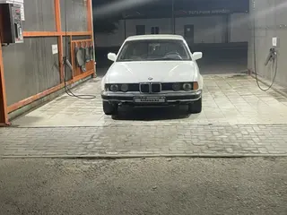 BMW 730